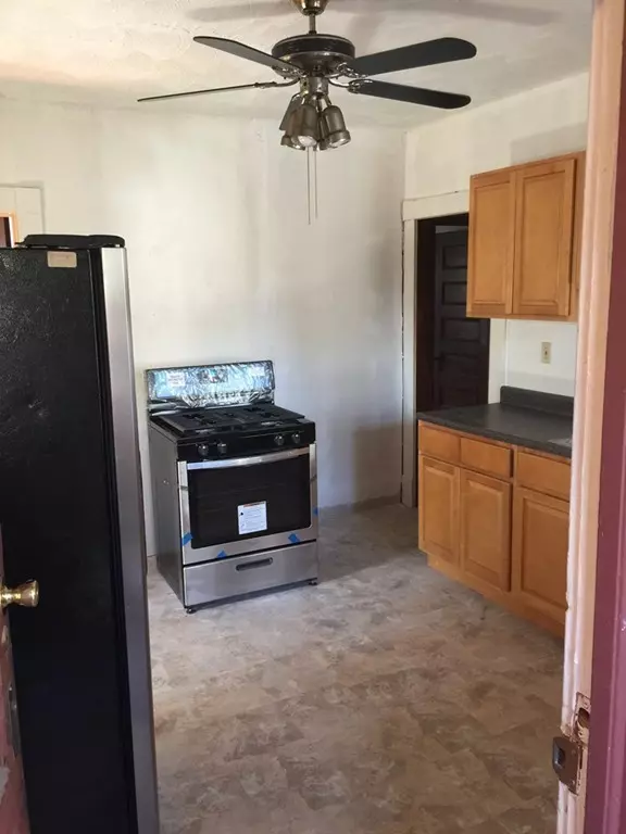 Springfield, MA 01109,121 Wilbraham Rd
