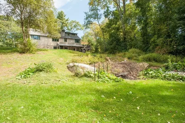 Northbridge, MA 01534,266 Kelly Rd