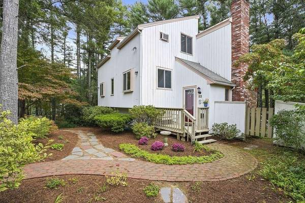 52 Trout Farm Ln, Duxbury, MA 02332