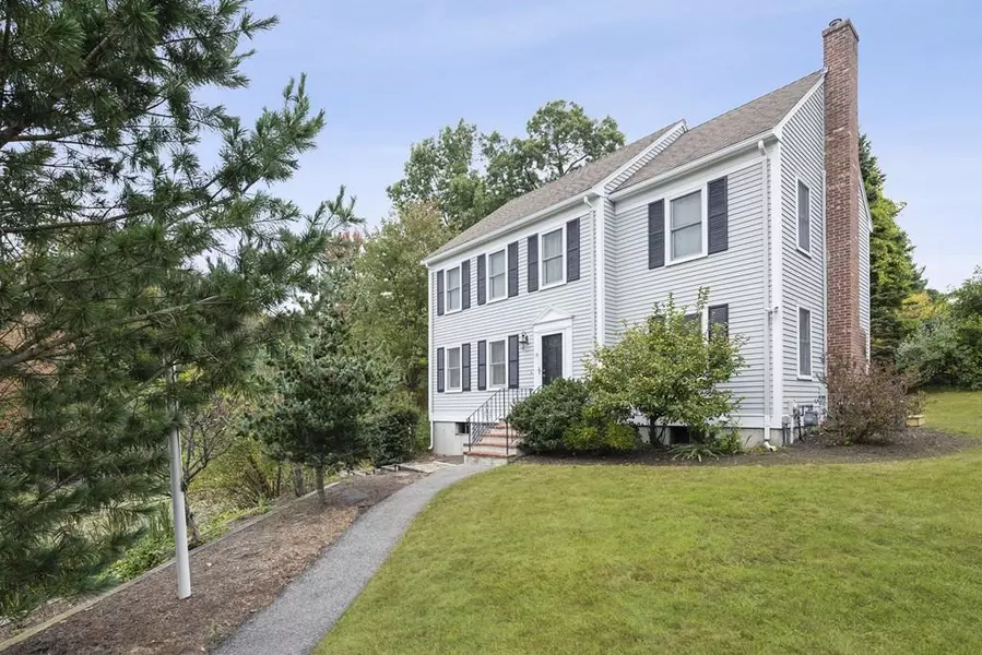 19 Tobin Dr, Maynard, MA 01754