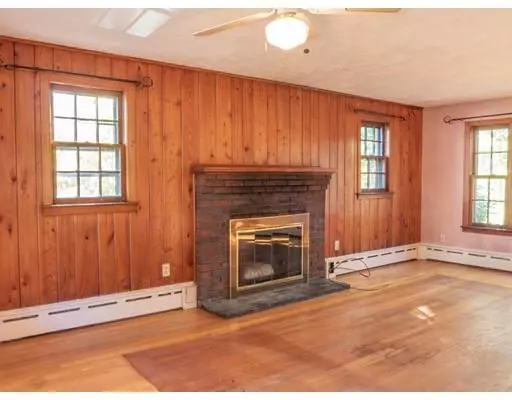 Agawam, MA 01001,1234 Suffield Street