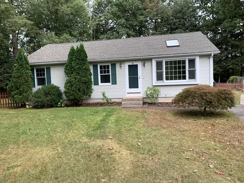 44 Buckingham Dr, Southwick, MA 01077