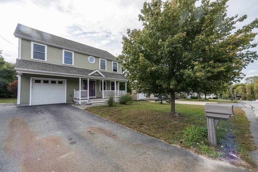 18 Carrington St, Blackstone, MA 01504