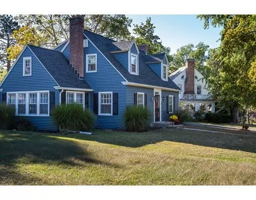 11 Denesley Road, Springfield, MA 01151