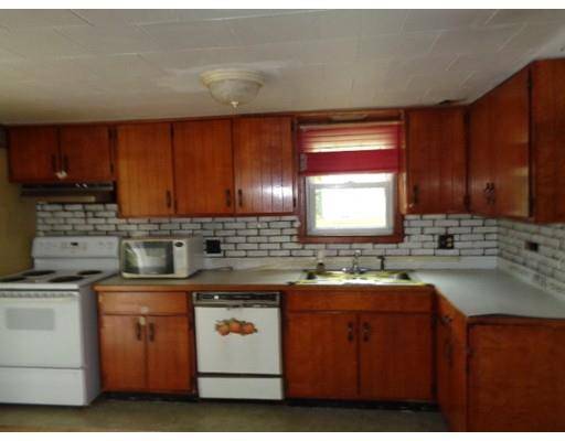 Oxford, MA 01540,13 Bacon St
