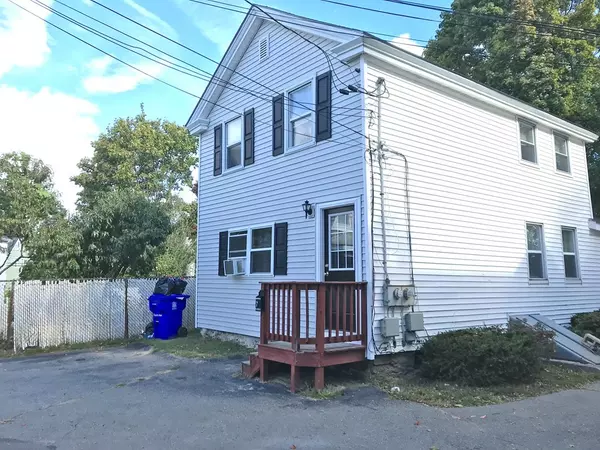 Taunton, MA 02780,7 Church Ave