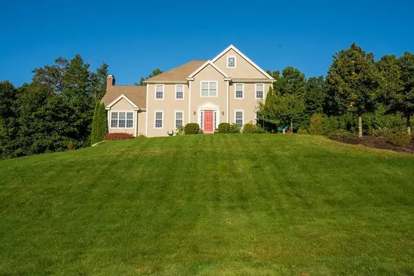 Sturbridge, MA 01518,6 Highland Ln