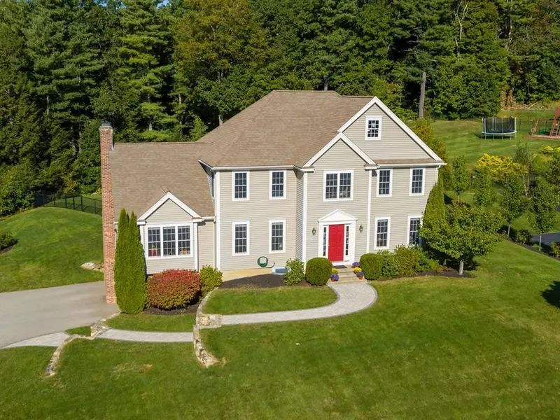 6 Highland Ln, Sturbridge, MA 01518