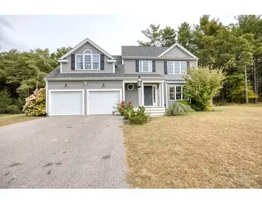 13 Sullivan Way, Foxboro, MA 02035