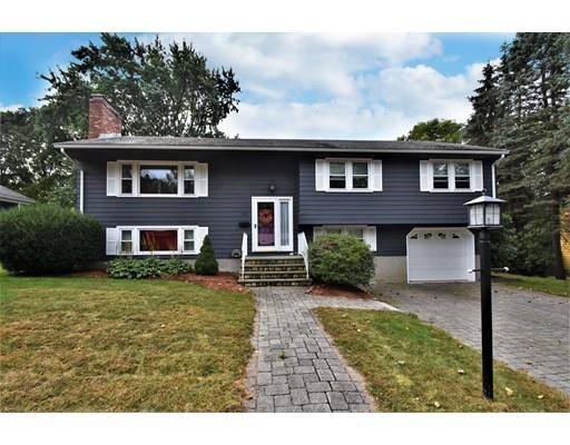 56 Red Gate Lane, Reading, MA 01867