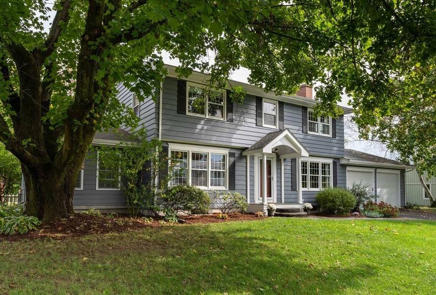 26 Pleasant View Drive, Hatfield, MA 01038