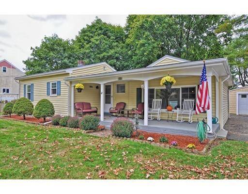 4 Great Cedar Swamp Rd, Rehoboth, MA 02769