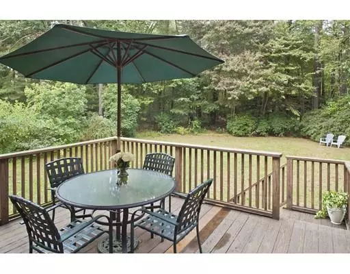 Duxbury, MA 02332,30 Elis Lane