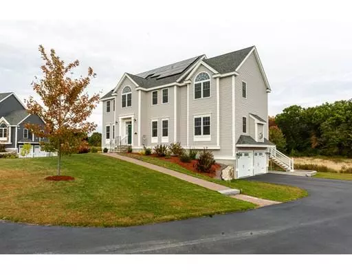 25 Burgess Farm Rd, Dracut, MA 01826