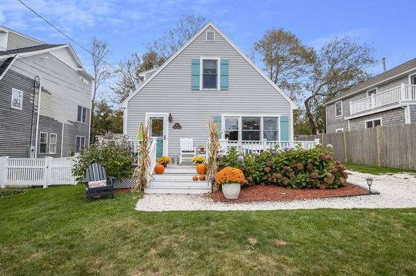 64 Brockton Ave, Scituate, MA 02066