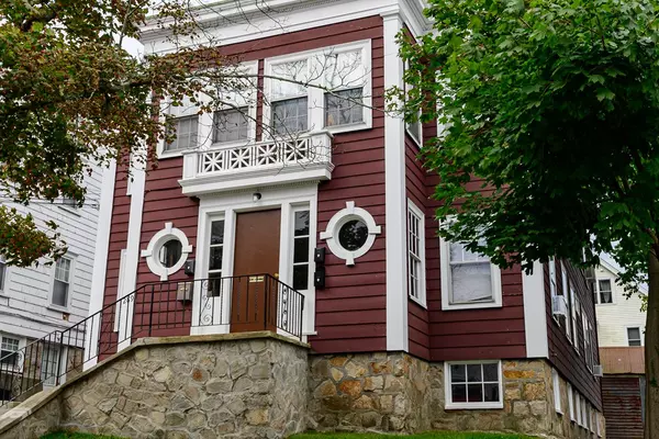 Quincy, MA 02170,289 Highland Ave