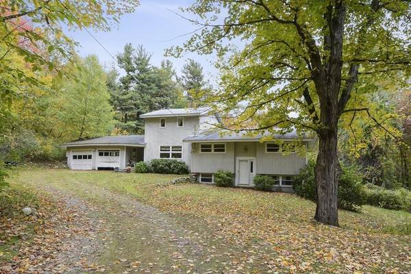 58 Calamint Hill Rd S, Princeton, MA 01541