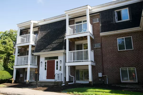 Canton, MA 02021,51 Will Dr #132
