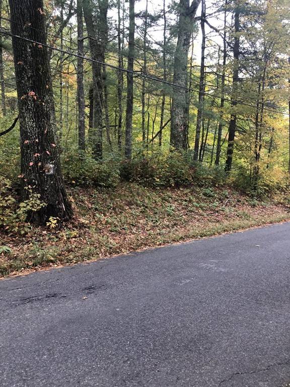 Brookfield, MA 01506,95 Lake Road