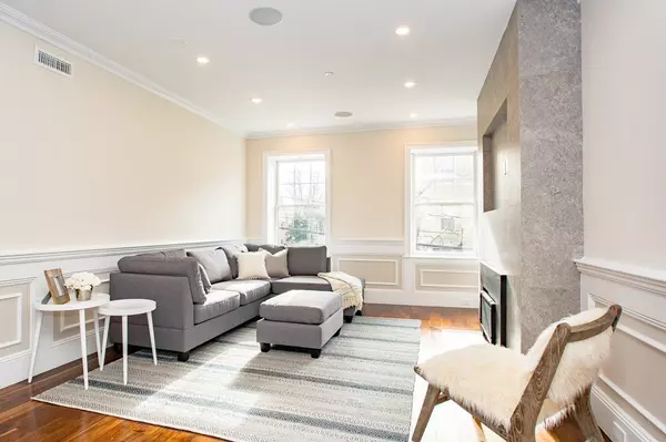 Brookline, MA 02446,43 Dwight #1