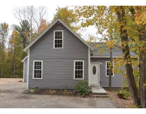 17 Murray Rd, Ashburnham, MA 01430