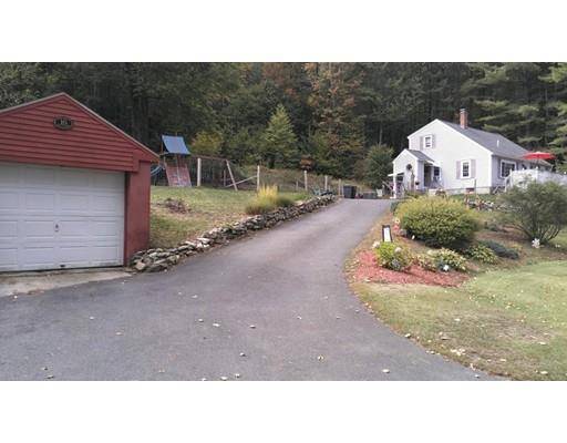 16 Flagg Hl, Erving, MA 01344