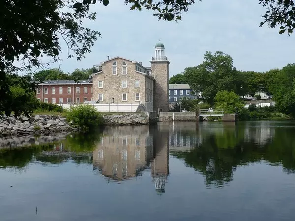 Dedham, MA 02026,7 South Stone Mill #532