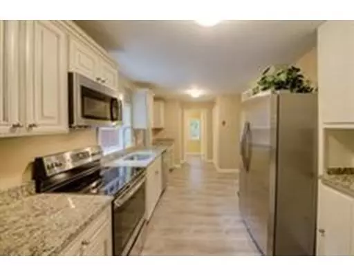 Auburn, MA 01501,8 Maria Ave