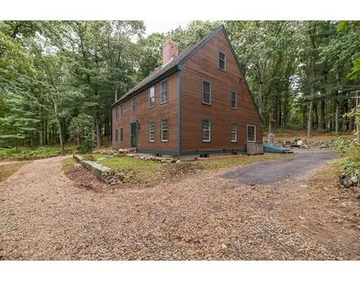 27 Pineswamp Rd, Ipswich, MA 01938