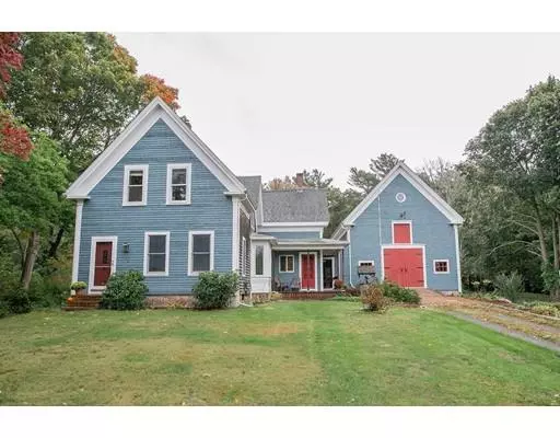 176 High St, Hanson, MA 02341