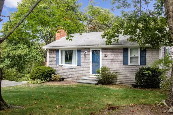 15 Old Tavern Rd, Chatham, MA 02633