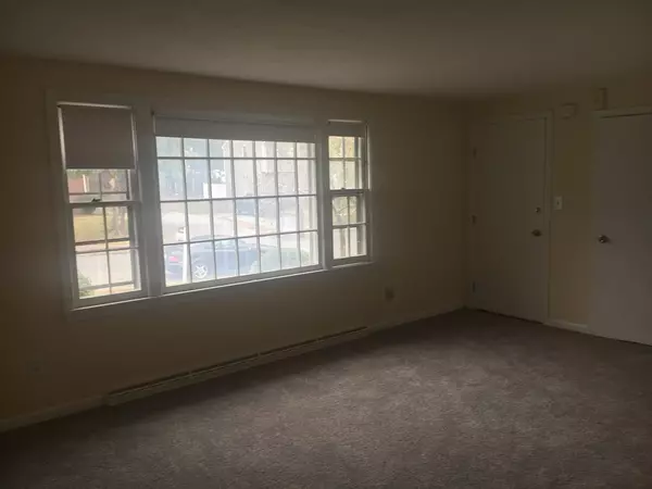 Stoneham, MA 02180,7-9 Lee Street