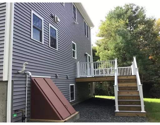 Middleboro, MA 02346,26 Tispaquin St