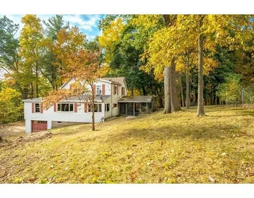 95 Lake Attitash Rd, Amesbury, MA 01913