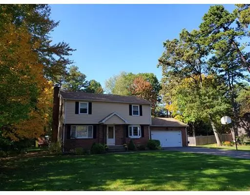 Westfield, MA 01085,12 Briarcliff Dr