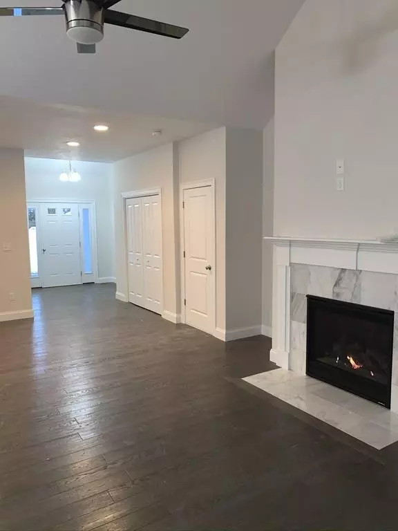 West Boylston, MA 01583,30 Westland Circle Extention