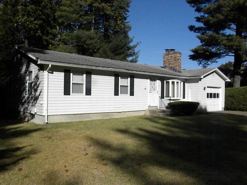 3 Kimberly Ln, Easthampton, MA 01027