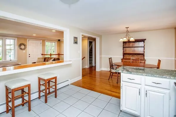 Hamilton, MA 01982,275 Echo Cove Road