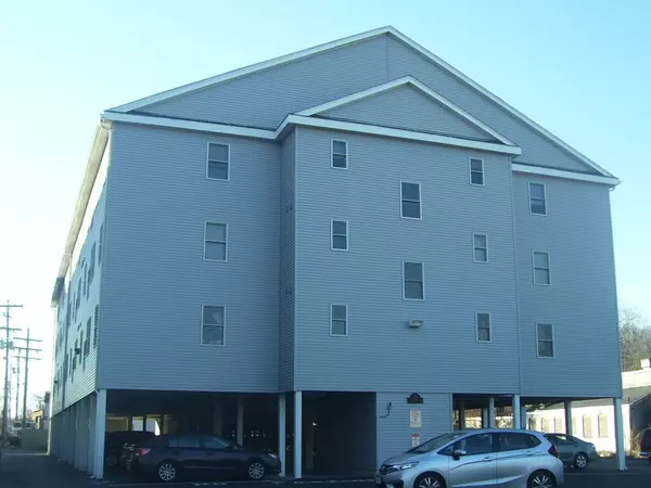 107 Foster St #309, Peabody, MA 01960