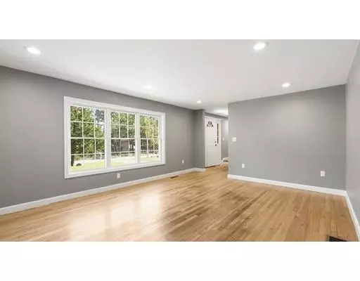 Attleboro, MA 02703,63 Stone Hedge Ln