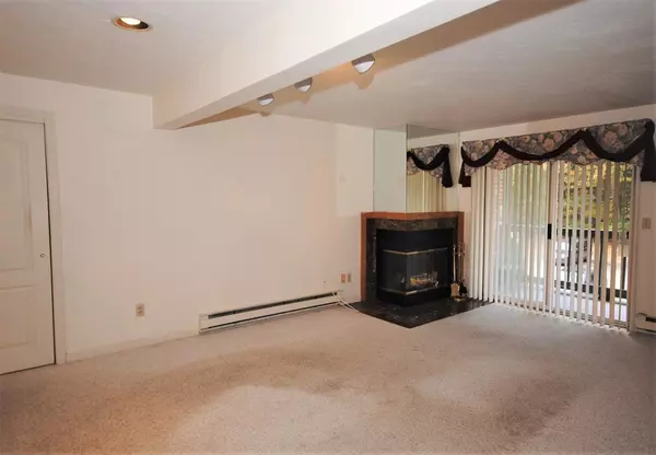 Leicester, MA 01524,75 Huntoon Memorial Pwy #2-5