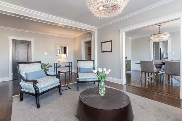 Brookline, MA 02446,6 Alton Ct #3