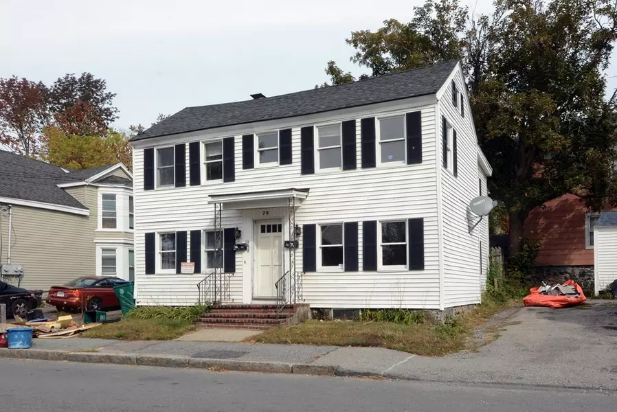 70 Willow St, Lowell, MA 01852