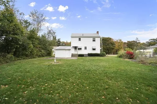 Holbrook, MA 02343,156 Pine St