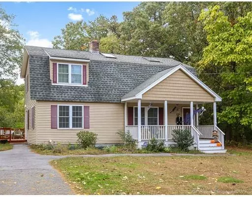 233 Phineas Street, Dracut, MA 01826