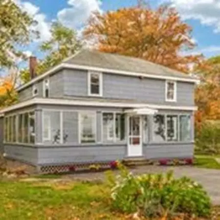 229 Oak St, Wakefield, MA 01880