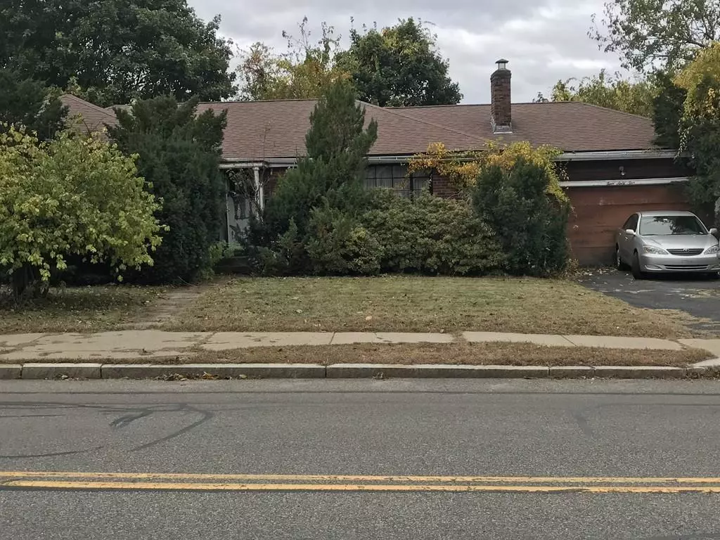 Newton, MA 02459,465 Parker St