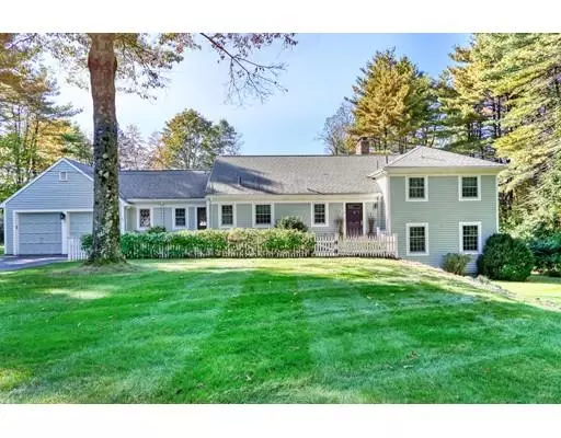 31 Saddle Ridge Road, Dover, MA 02030