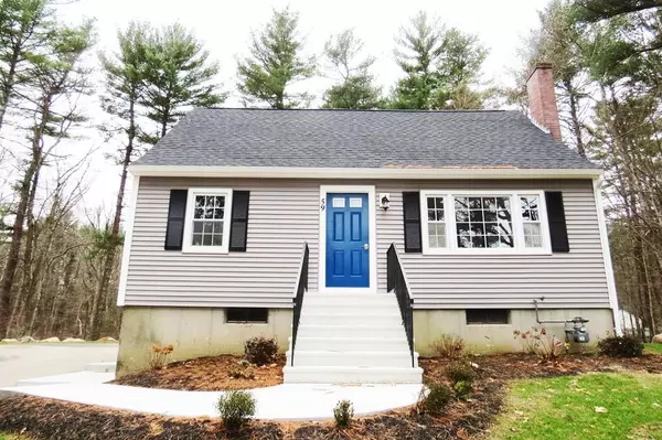 59 Lakeview Rd, Foxboro, MA 02035