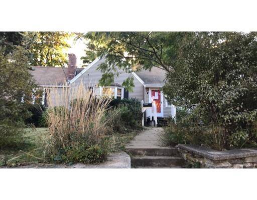 1382 Pleasant St, Worcester, MA 01602